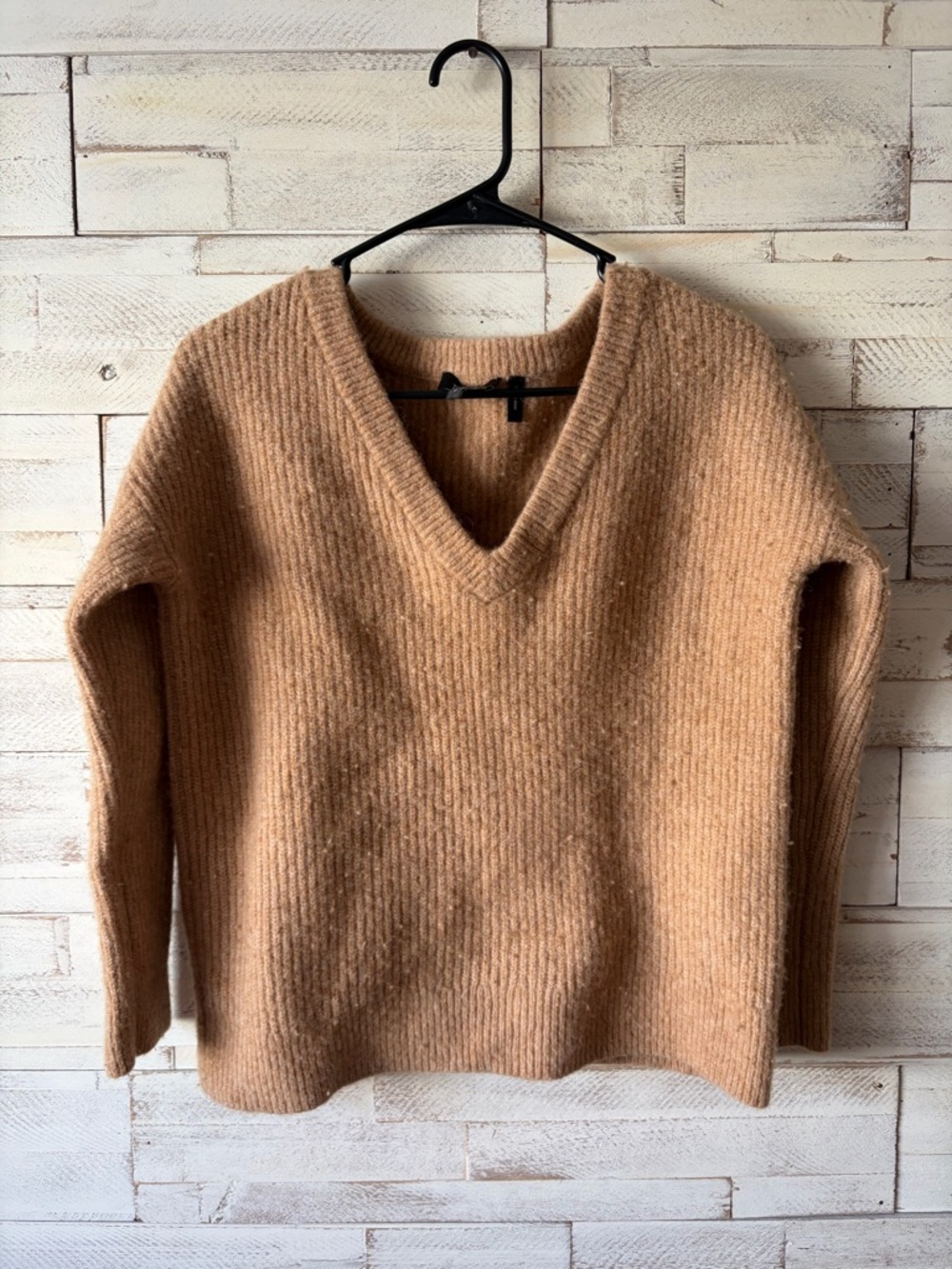 Theory P sweater tan v neck womens
